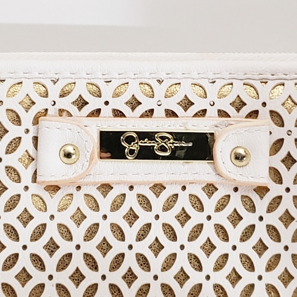 Jessica Simpson White/Gold Diamond Lattice Wallet 2 Zipper Compartment JS9782 - Picture 3 of 10
